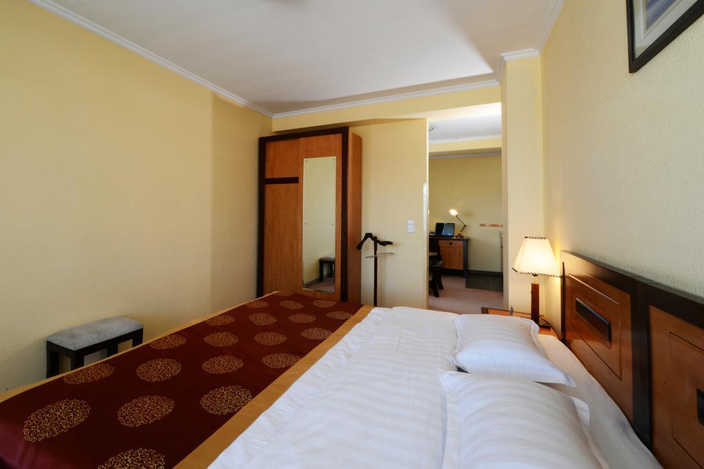 Narantuul Hotel أولان باتور الغرفة الصورة