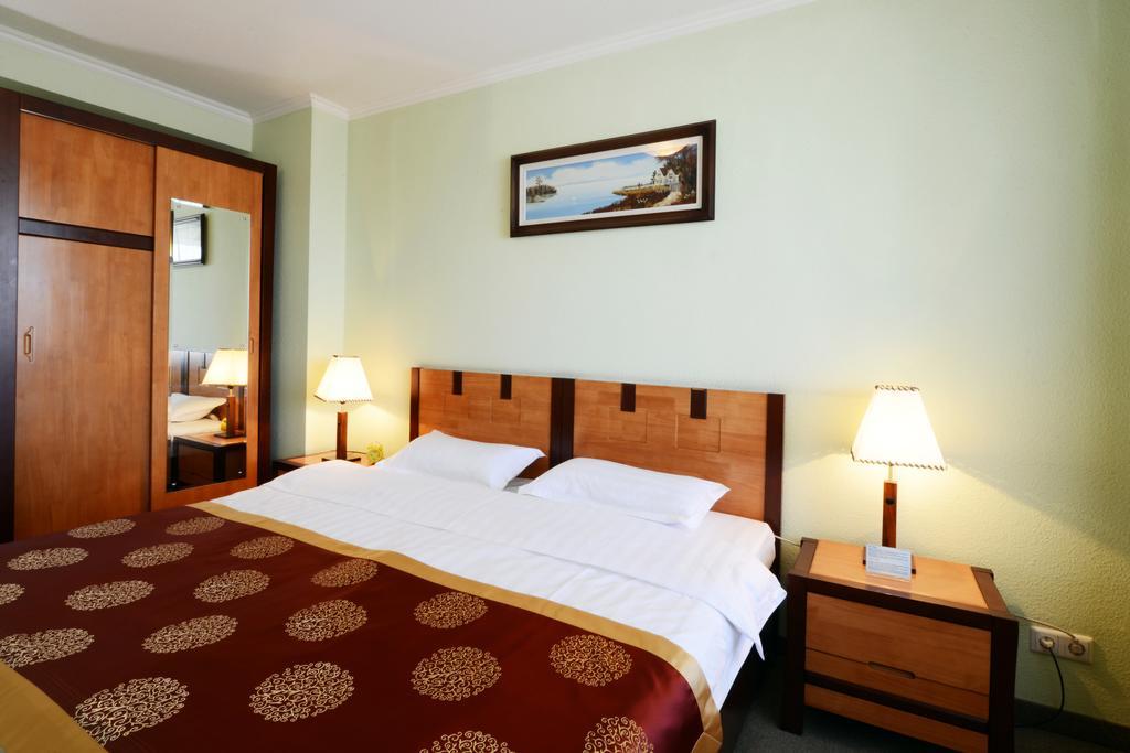 Narantuul Hotel أولان باتور الغرفة الصورة