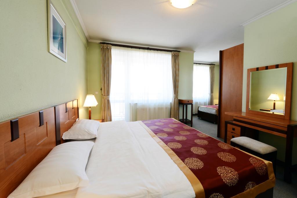 Narantuul Hotel أولان باتور الغرفة الصورة
